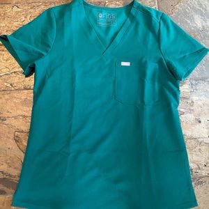 Figs Catarina™ One-Pocket Scrub Top Small Livingston™ Basic Scrub Pants Small